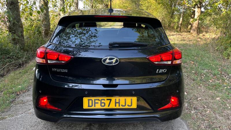 2017 Hyundai i20 — photo 9