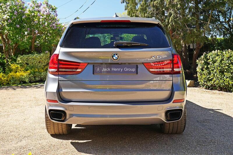 BMW X5 BMW X5 view 4