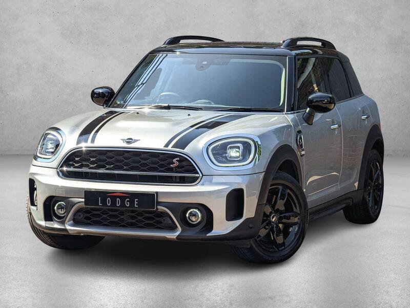 MINI Countryman view 3