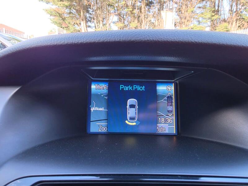 Ford Focus 1.6 Titanium Navigator Powershift Euro 5 5dr thumbnail 43
