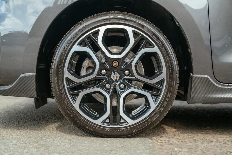 Suzuki Swift view 3