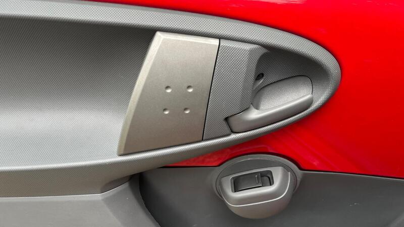 2009 Peugeot 107 — photo 42