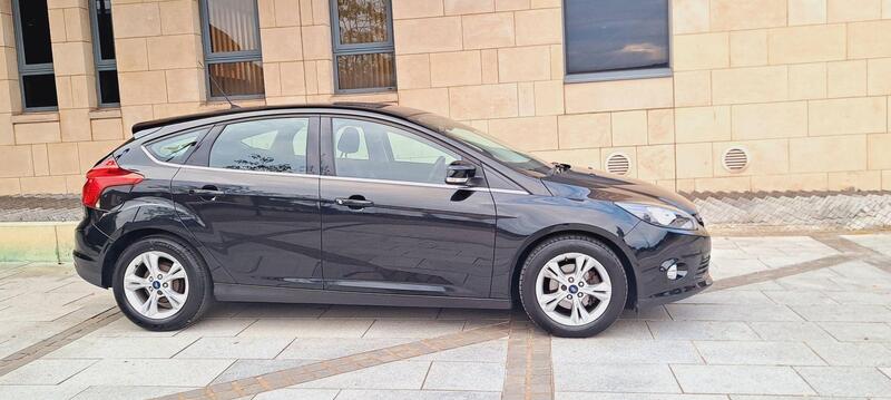 Ford Focus view 4