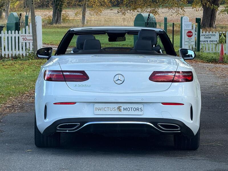 Mercedes-Benz E Class view 4