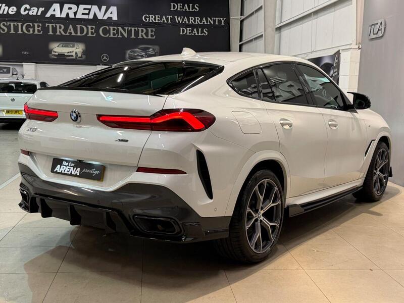 BMW X6 view 6