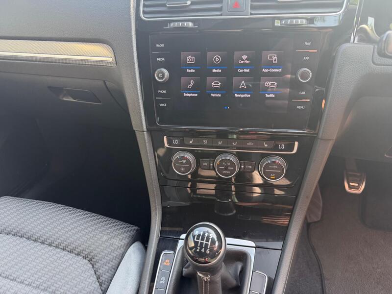 Volkswagen Golf view 7