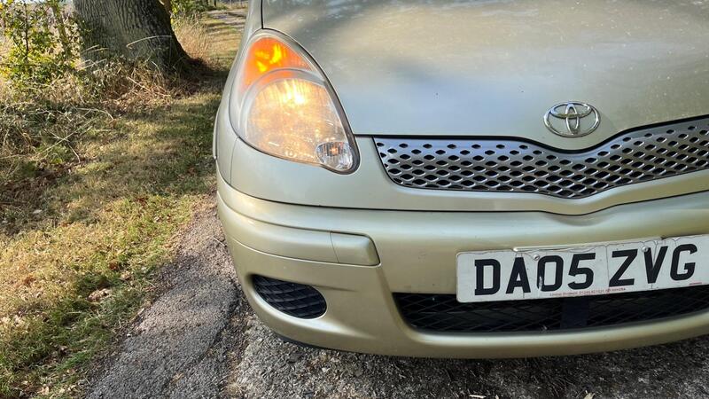 2005 Toyota Yaris Verso — photo 18