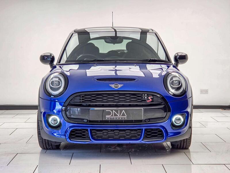Mini Cooper view 4
