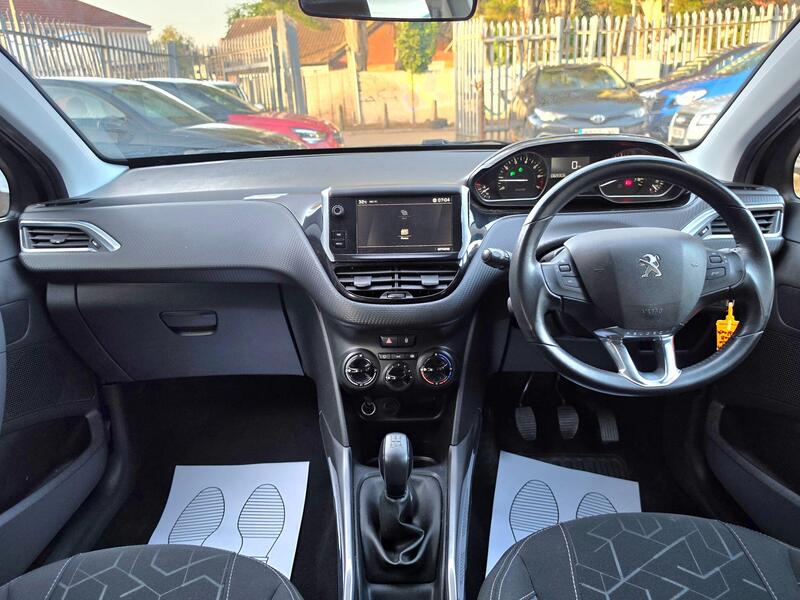 Peugeot 2008 1.2 PureTech Active Euro 6 (s/s) 5dr thumbnail 29
