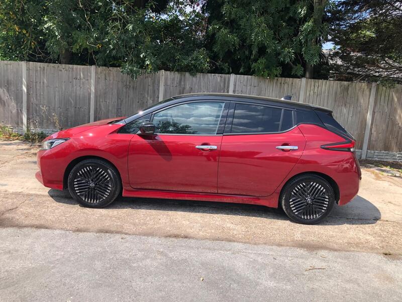Nissan Leaf view 3