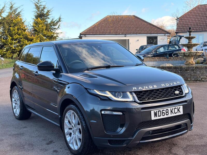 Land Rover Range Rover Evoque view 3