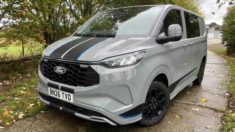 2026 Ford Transit Custom — photo 2