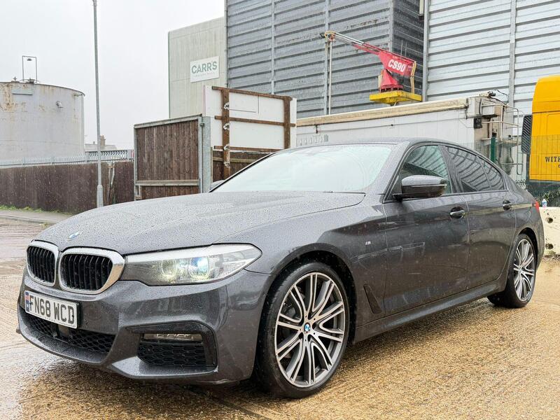 BMW 5 Series view 5