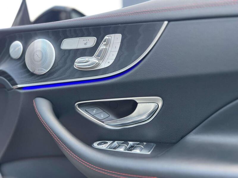 Mercedes-Benz E-Class view 31
