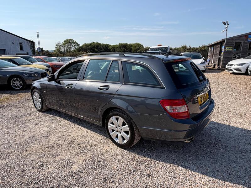 Mercedes-Benz C-Class view 7
