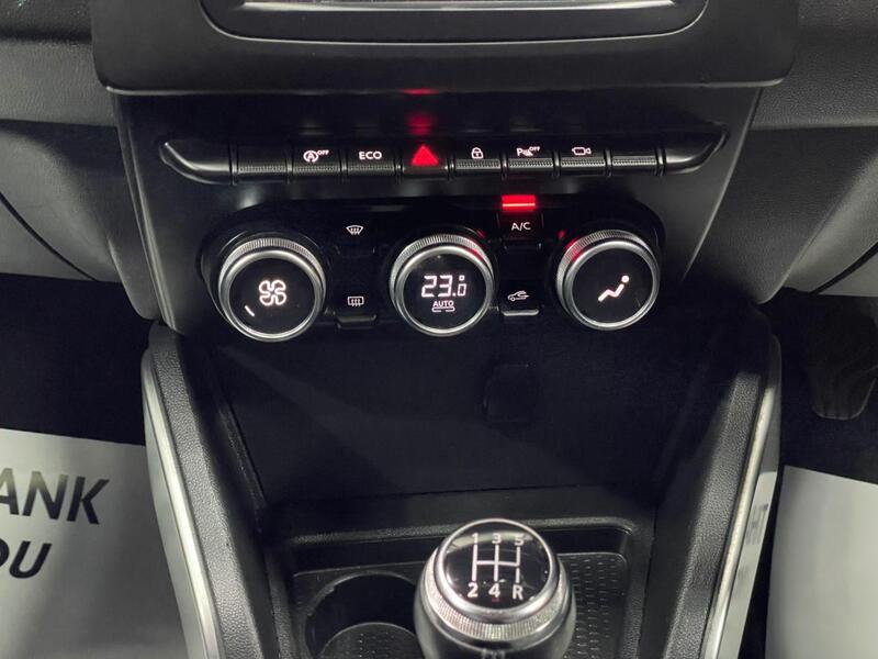 Dacia Duster view 22