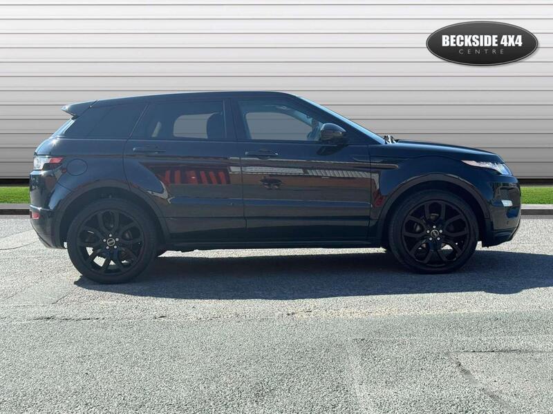 Land Rover Range Rover Evoque view 2