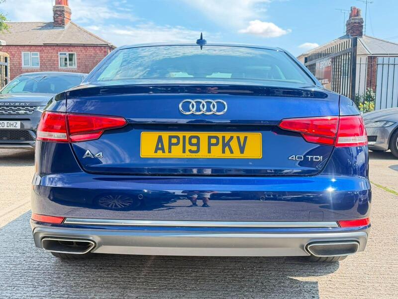 Audi A4 view 6