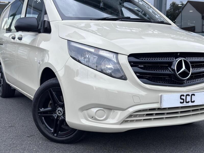 Mercedes-Benz Vito view 5