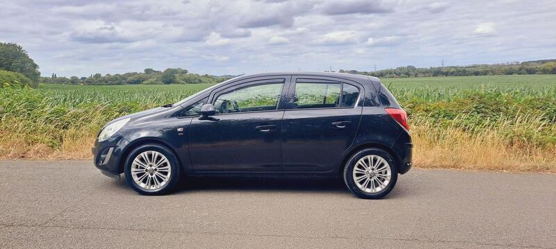 Vauxhall Corsa view 5
