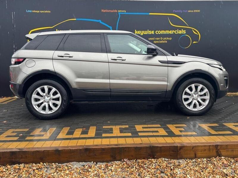 Land Rover Range Rover Evoque view 6