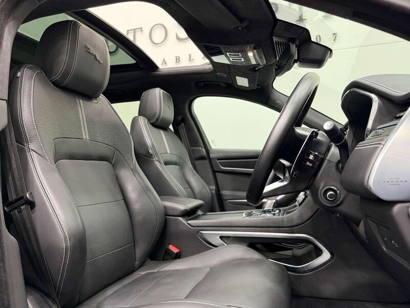 Jaguar F-Pace view 2
