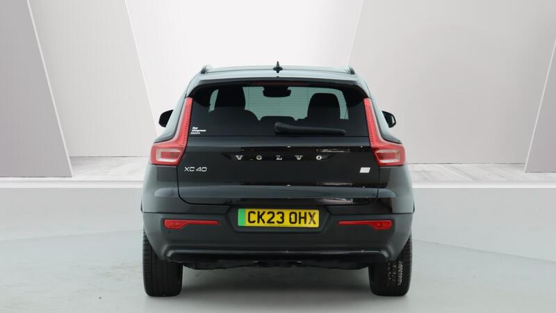Volvo XC40 view 7