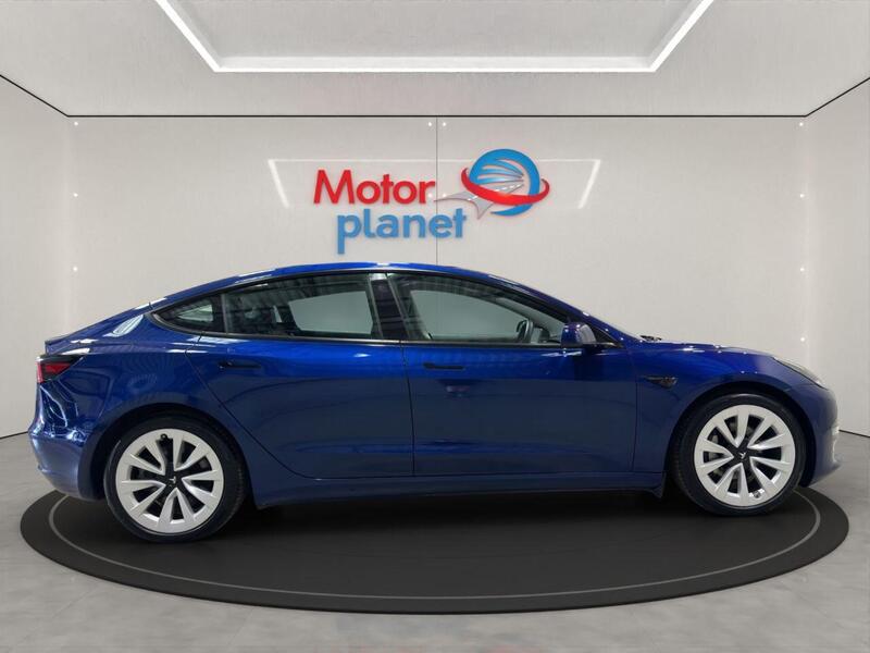Tesla Model 3 view 5