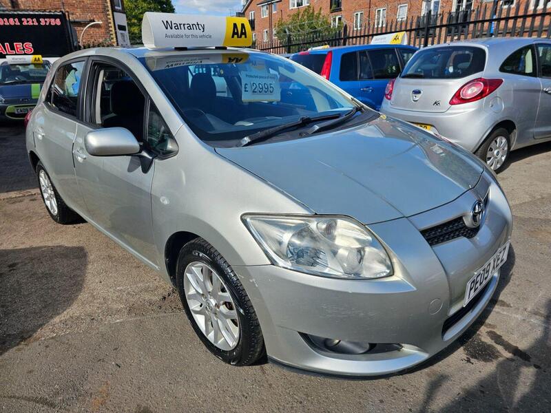 Toyota Auris main image