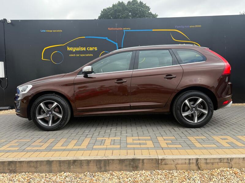 Volvo XC60 view 2
