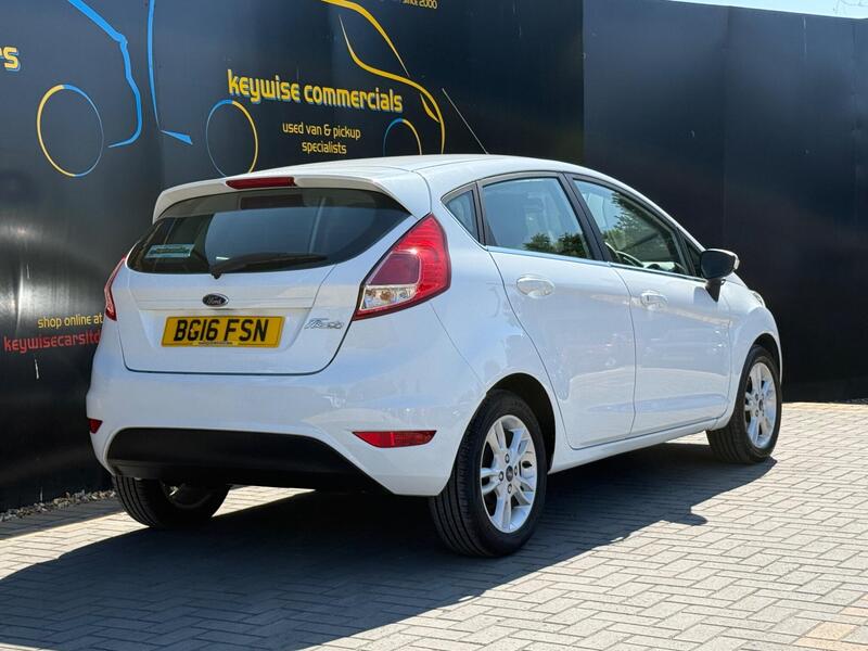Ford Fiesta view 5