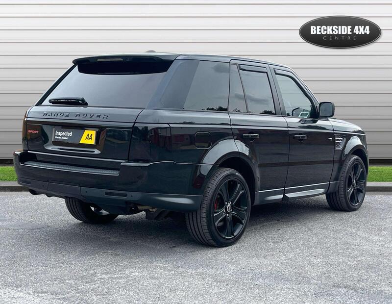 Land Rover Range Rover Sport view 3