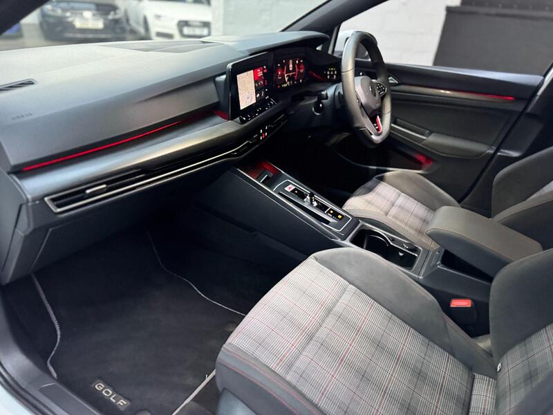 Volkswagen Golf view 52