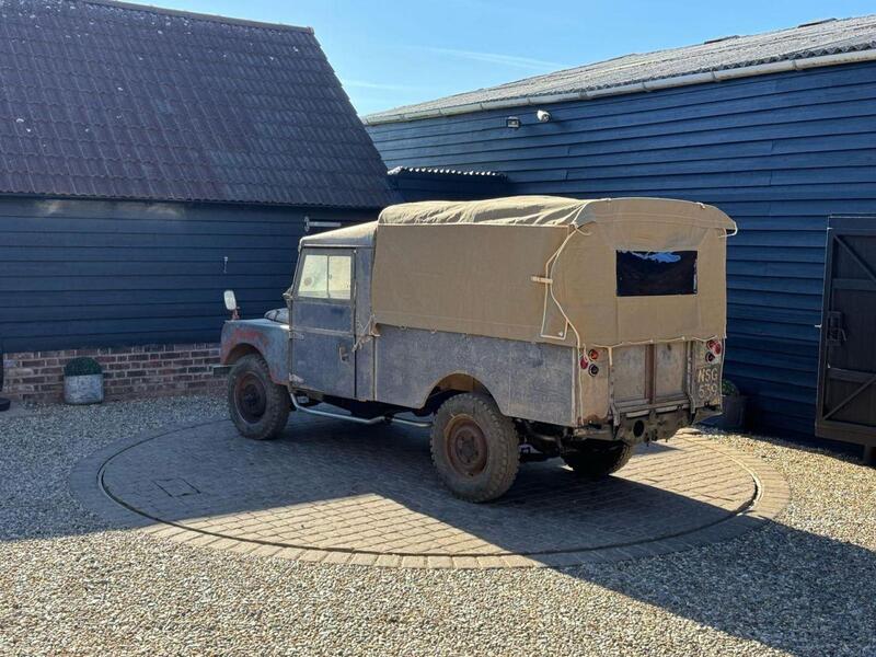 Land Rover Series I view 4