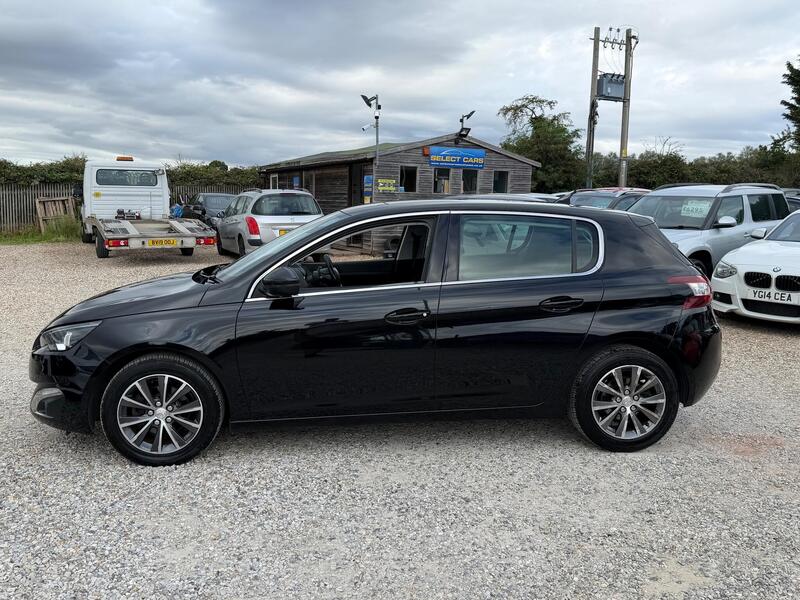 Peugeot 308 view 6