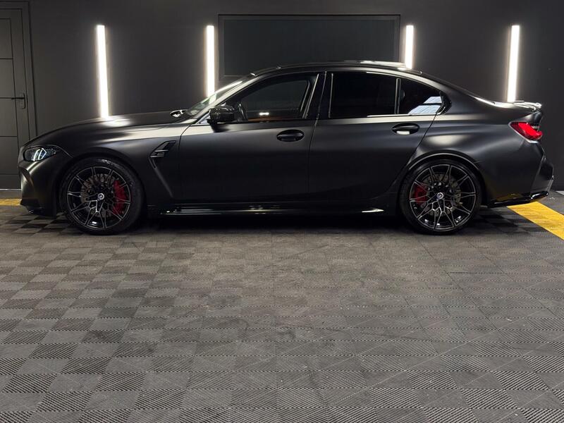 BMW M3 view 3