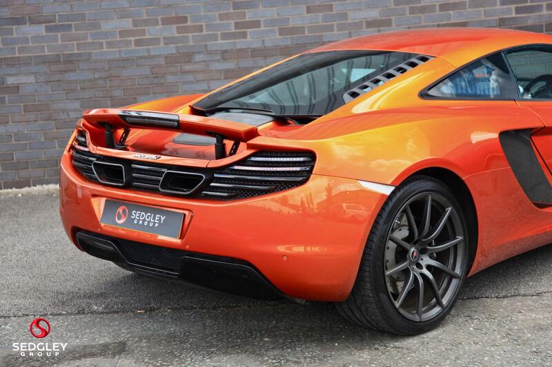 Mclaren MP4-12c view 4