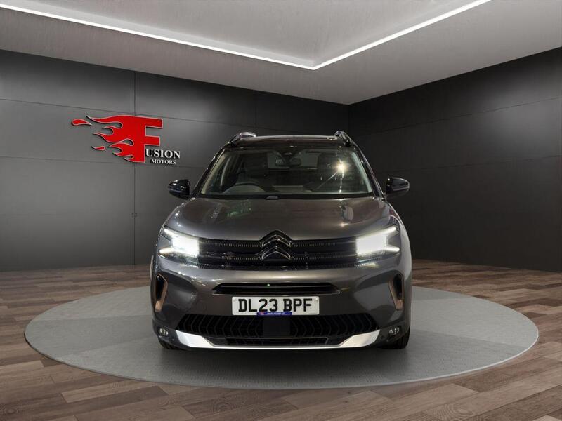 Citroen C5 Aircross view 2