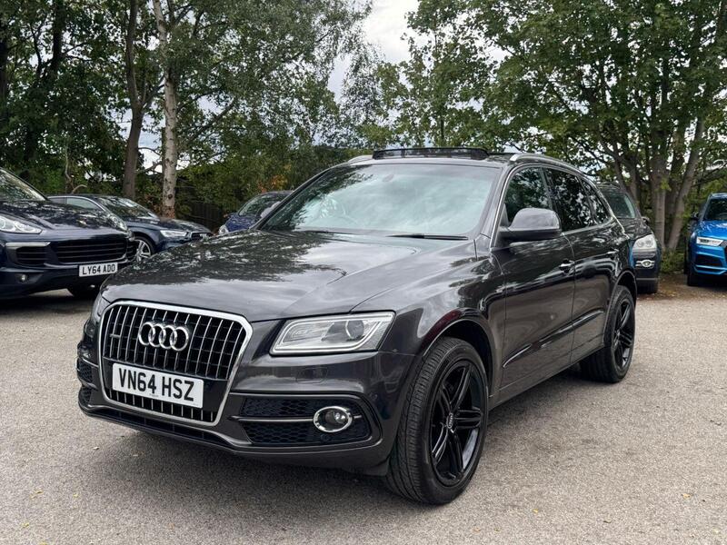 Audi Audi Q5 view 2