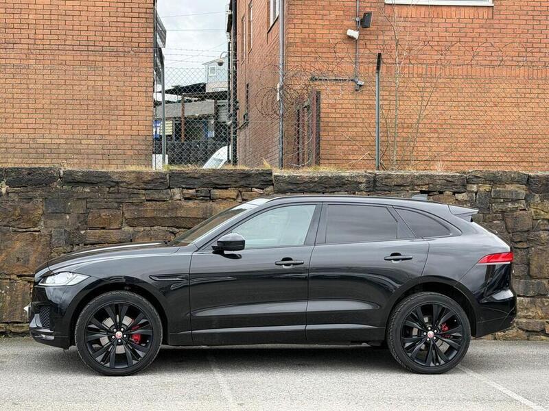 Jaguar F-Pace view 4