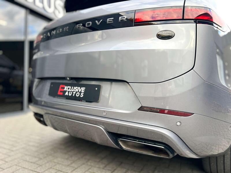 Land Rover Range Rover view 34