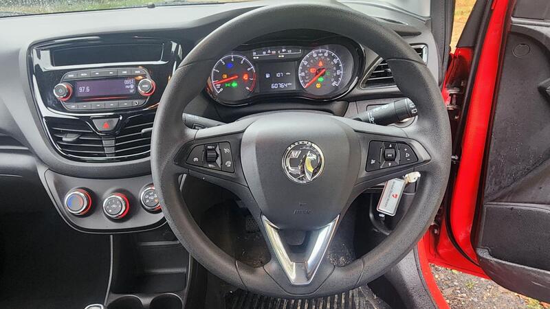 2015 Vauxhall Viva — photo 25