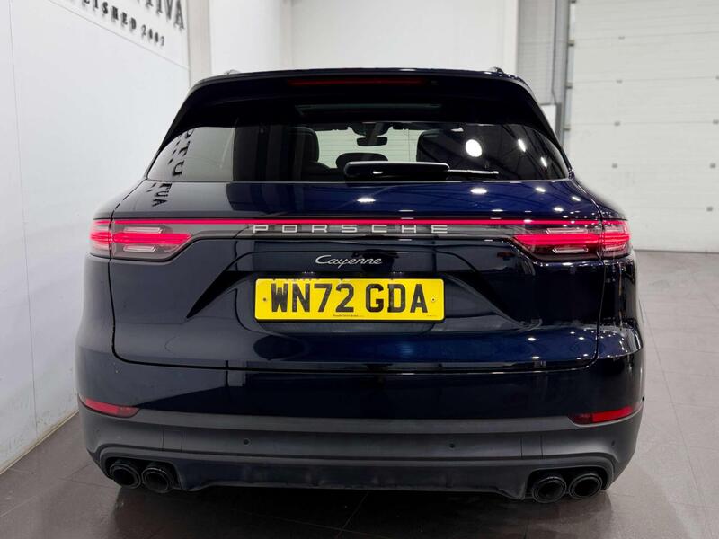 Porsche Cayenne view 7