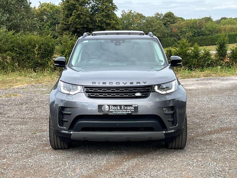 Land Rover Discovery 3 view 2