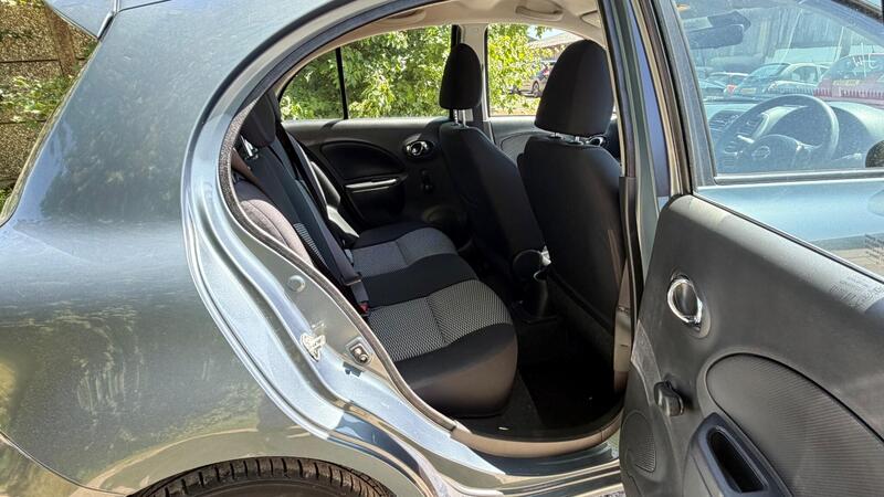 2015 Nissan Micra — photo 14