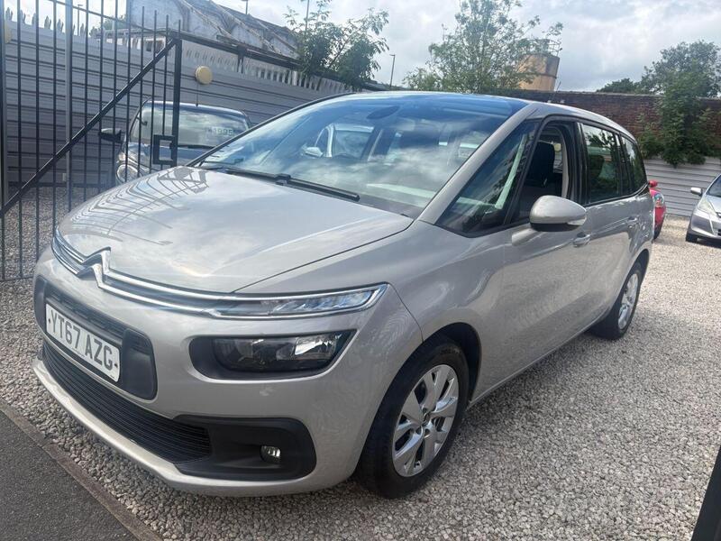 Citroen Grand C4 Picasso view 3