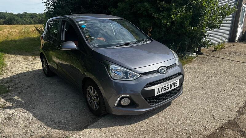 2015 Hyundai i10 — photo 2