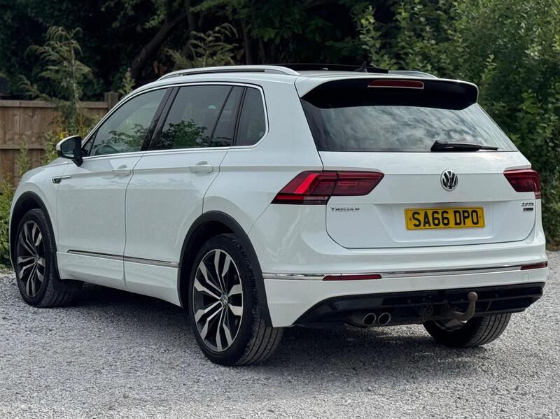 Volkswagen Tiguan view 6