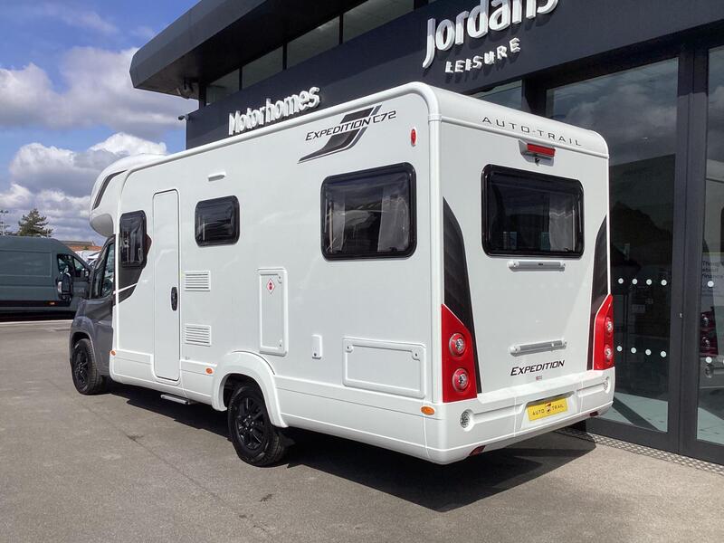 Auto-Trail Expedition C72 — image 3