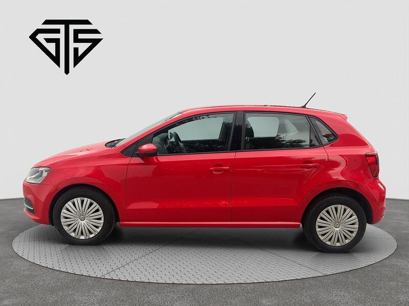 Volkswagen Polo view 6